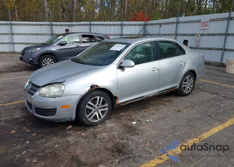 2006 Volkswagen Jetta 2.5 from USA, damaged, VIN 3VWSF71K26M779484